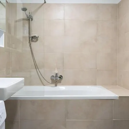 Ferienwohnung 1Br Excellence, Fast To Centre By Hm Wien Exterior foto